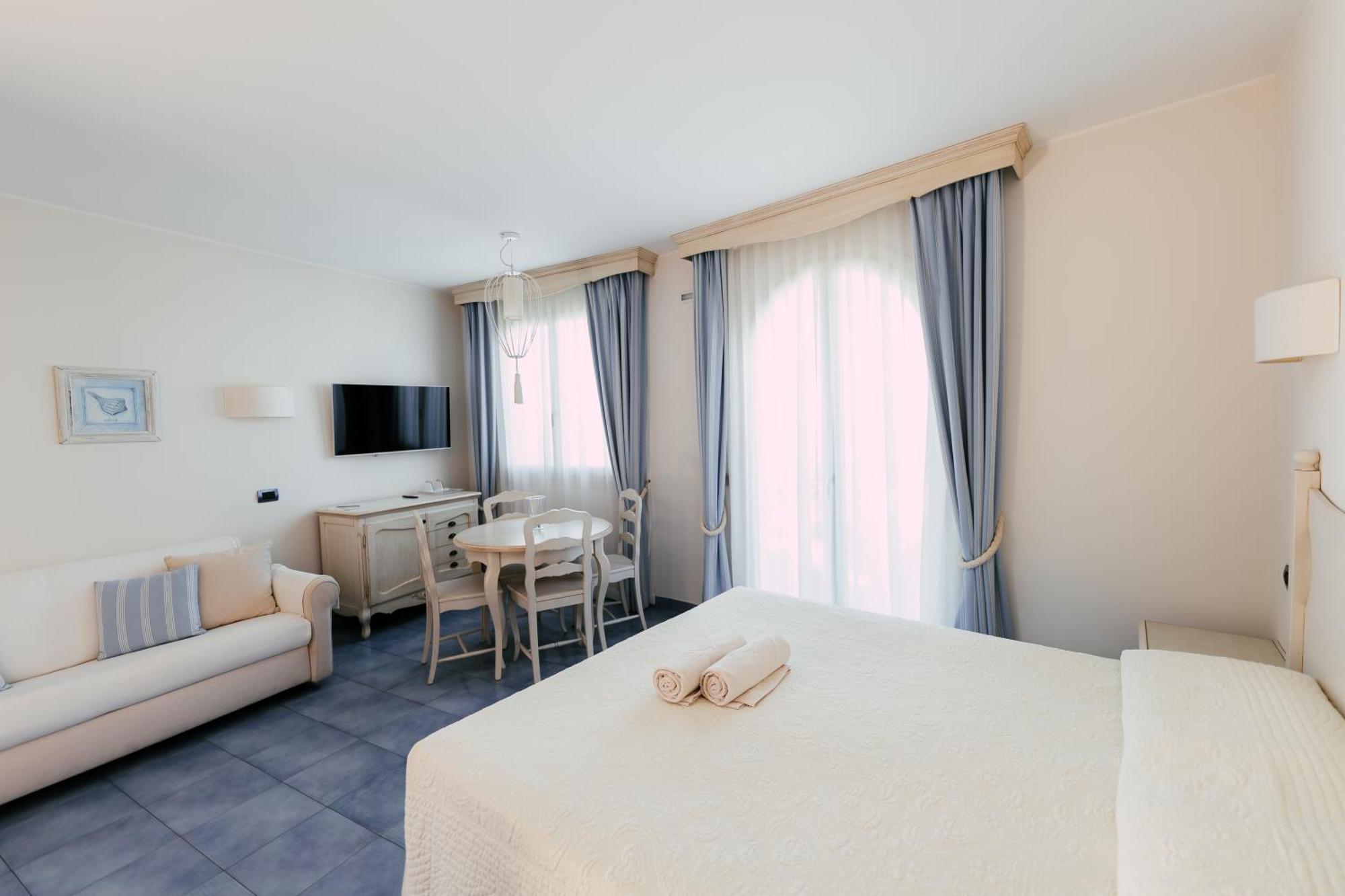 Baia Delphis Resort Vasto Exterior foto